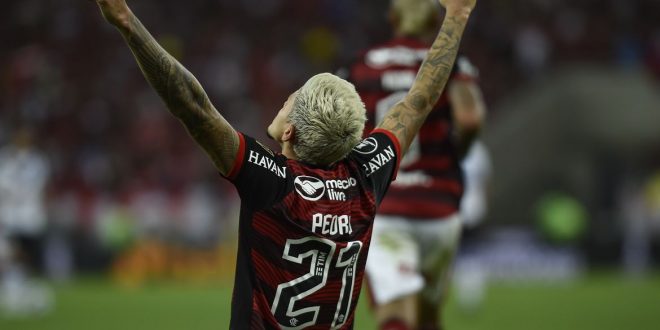 Flamengo derrota Vélez para alcançar final da Libertadores