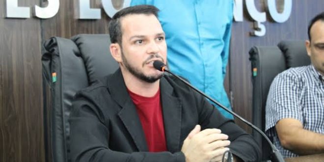 Vereador e presidente da Câmara Municipal de Ariquemes Renato Padeiro relata que denuncia de ex vereador não procede…..
