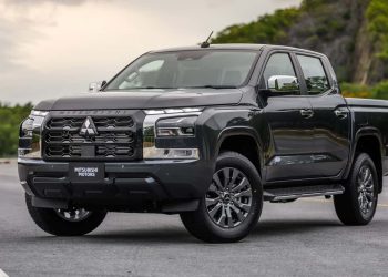 Nova Mitsubishi Triton se reinventa e mira topo das picapes