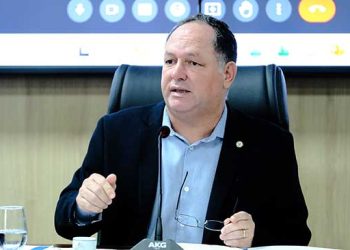 AUDIÊNCIA PÚBLICA RO-458 no plenário da Assembleia Legislativa