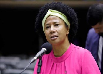 A pedido da deputada Silvia Cristina comissão da câmara debate cenário da oncologia no Brasil