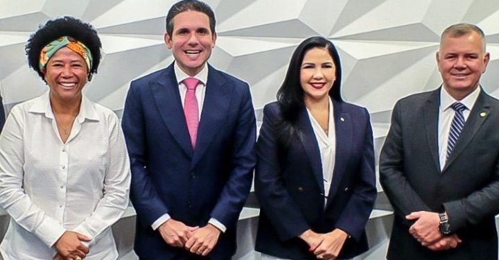 Sílvia Cristina apoia candidatura de Hugo Mota, mas pede celeridade na votação da PEC da transposição.