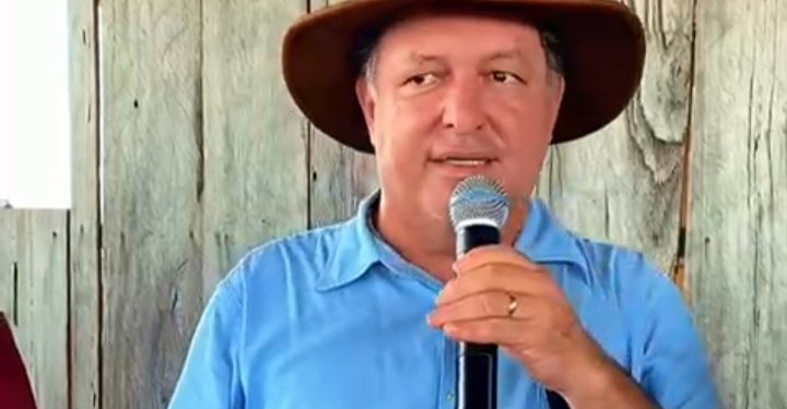 DEPUTADO PEDRO ENTREGA DE IMPLEMENTOS EM MACHADINHO D’OESTE    