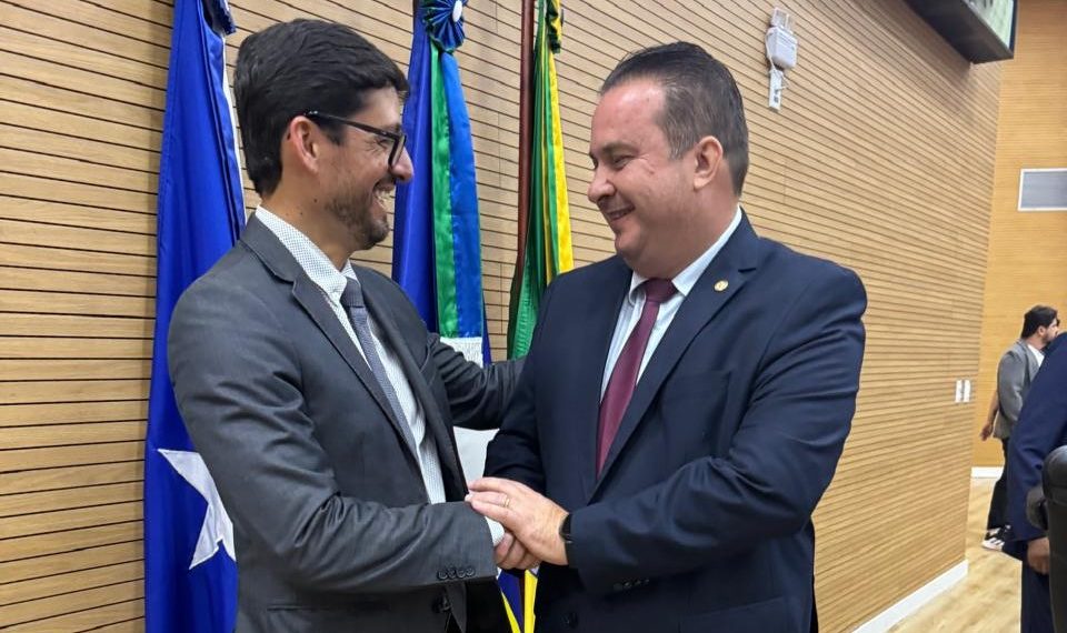Deputado Luís do Hospital parabeniza procurador-geral por título de Cidadão Honorário de Rondônia