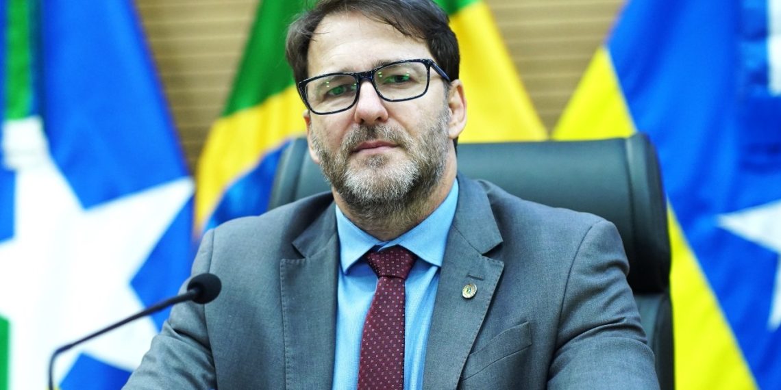 Deputado Alex Redano propõe autorização para pagamento de débitos estaduais com criptomoedas em Rondônia