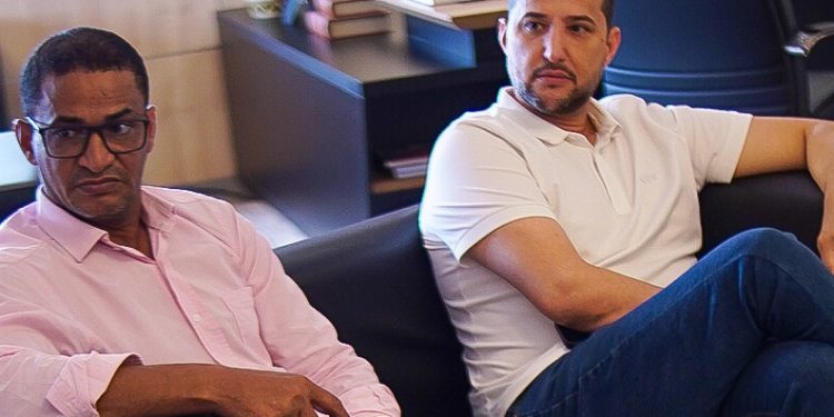 Vereador Denilson de Chupinguaia visita gabinete do presidente da Alero e solicita recursos