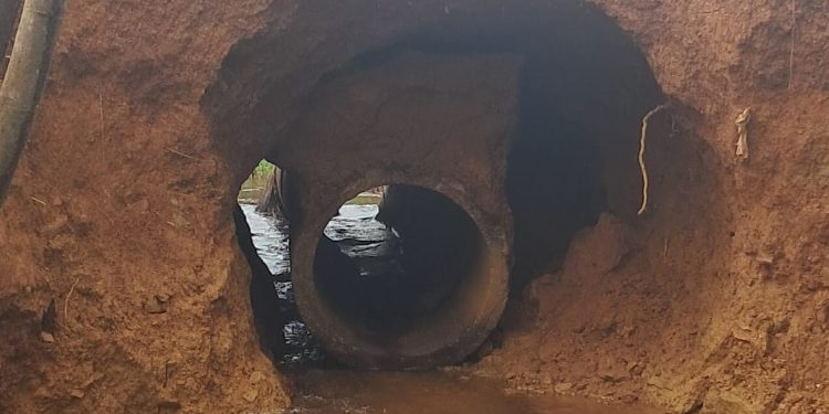 Presidente Alex Redano solicita recuperação urgente de bueiros na RO-470