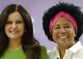 Sílvia Cristina recebe a presidente nacional do Mulheres Progressistas, em grande evento homenageando as mulheres