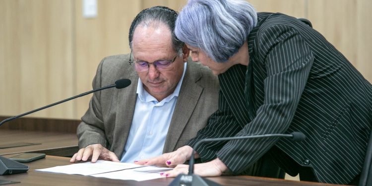 Deputado Pedro Fernandes propõe isenção de IPVA para carros elétricos em Rondônia