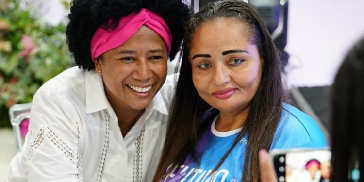 Evento Mulheres que Transformam homenageou personagens da vida real”, diz Sílvia Cristina