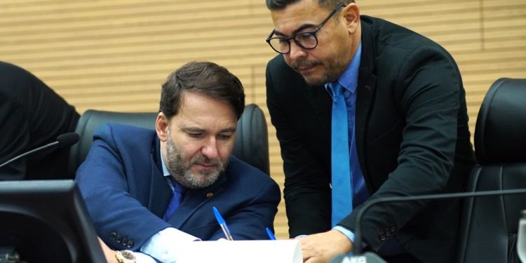 Presidente Alex Redano solicita recuperação urgente da RO-133 entre Vale do Paraíso e o Distrito de Bom Jesus