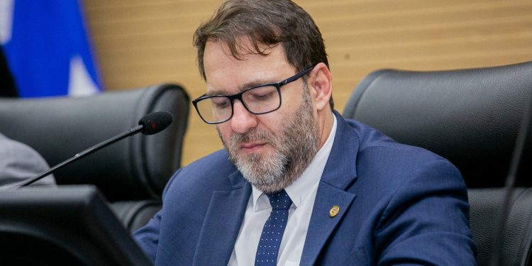 Deputado Alex Redano indica instalação de Totens de Monitoramento em Ouro Preto do Oeste