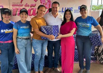 Deputado Luís do Hospital leva carinho às mães de Jaru com o Projeto Amor de Mãe