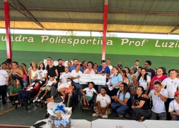 Em mais um ano de parceria, deputada Sílvia Cristina participa da entrega de R$ 300 mil à Apae de Ji-Paraná