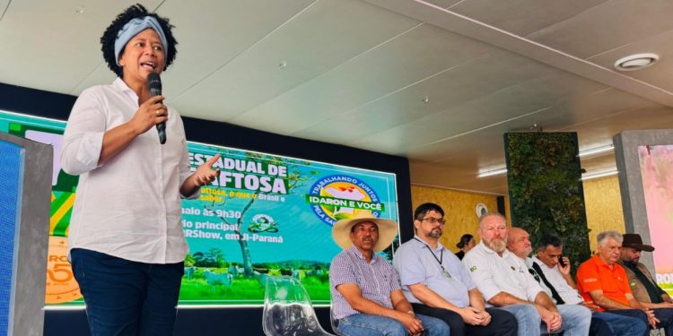 Sílvia Cristina ressalta a força da pecuária, no 7° Fórum Estadual de Febre Aftosa na Rondônia Rural Show
