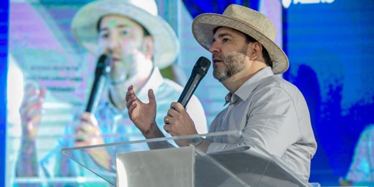 Presidente da Assembleia destaca presença de Ronaldo Caiado na Rondônia Rural Show