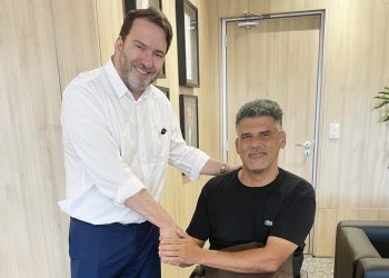 Deputado Alex Redano solicita instalação de quiosque para emissão de RG na Câmara Municipal de Ouro Preto do Oeste