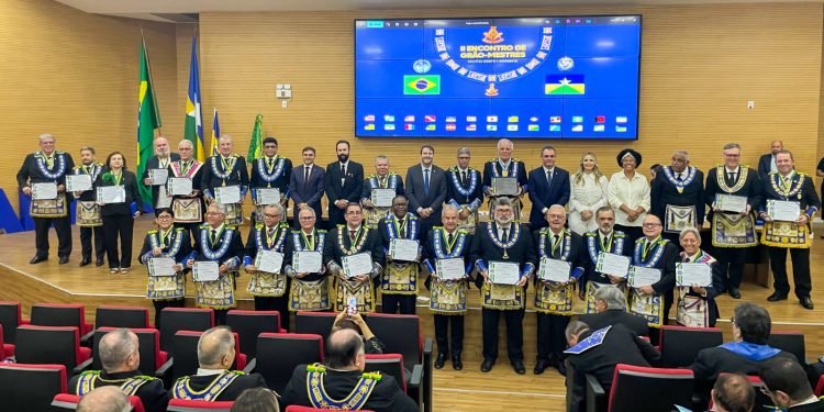 Deputado estadual Alex Redano realiza sessão solene em homenagem à Maçonaria