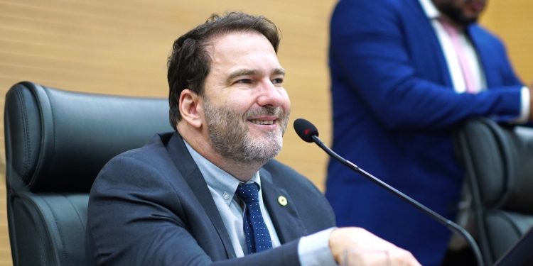 Deputado Alex Redano solicita implantação do Programa Rondônia Cidadã em Mirante da Serra