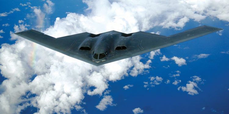 Ofensivas contra instalações nucleares do país no Oriente Médio