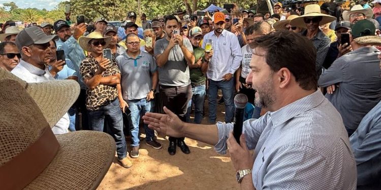 Presidente Alex Redano manifesta apoio durante paralisação na BR-364