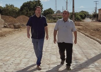 Ruas de Buritis recebem bloqueteamento com emenda parlamentar do deputado Alex Redano