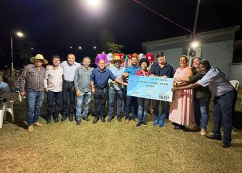 Deputada Sílvia Cristina entrega R$ 500 mil para início das obras da nova sede da Apae de Alvorada do Oeste