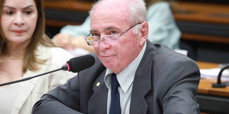 Ex-deputado Lebrão adere a greve de fome após perda de mandato determinada pelo STF