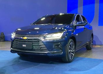 Novos Chevrolet Onix e Tracker terão correia trocada e maior garantia