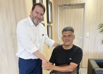 Alex Redano solicita viatura para Patrulha Maria da Penha em Ouro Preto do Oeste