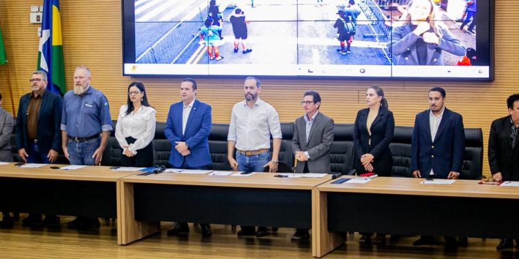 Luís do Hospital conduz audiência pública sobre monilíase do cacaueiro na Alero