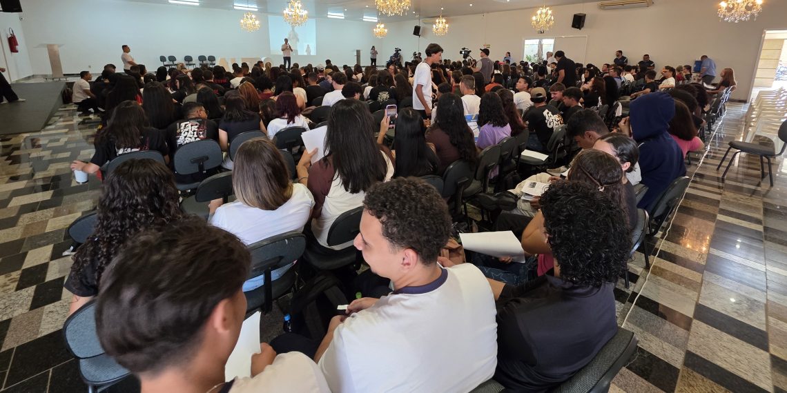 Presidente da Assembleia comemora sucesso do Acelero Enem 2025 em vários municípios de Rondônia