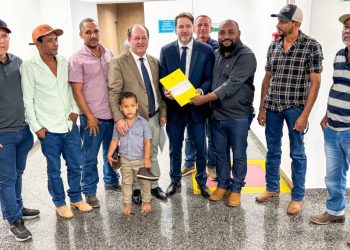 Alex Redano comemora importante conquista da Assembleia Legislativa em benefício dos moradores do Soldado da Borracha