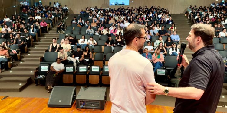 Escola do Legislativo leva projeto Acelero Enem a Vilhena e Rolim de Moura