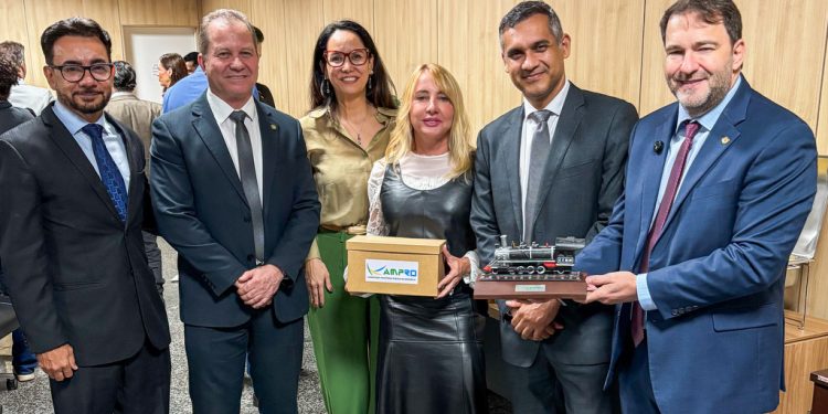 Presidente da Assembleia recebe Procurador-Geral de Justiça e reforça parceria institucional entre Assembleia e Ministério Público