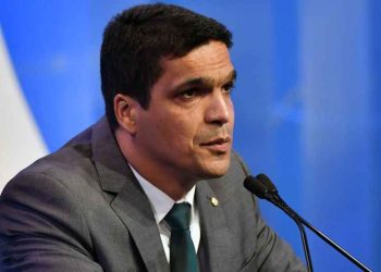 Paraquedista Cabo Daciolo quer ser senador por Rondônia domicilio eleitoral em Ariquemes