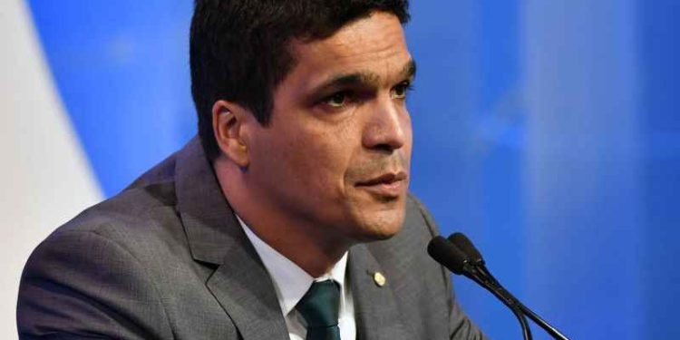 Paraquedista Cabo Daciolo quer ser senador por Rondônia domicilio eleitoral em Ariquemes