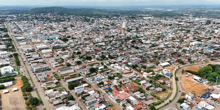 Deputado Alex Redano indica recurso para as festividades dos 48 anos de Ariquemes