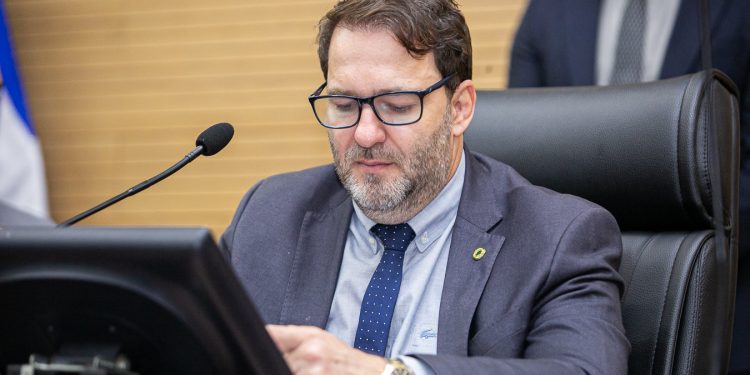 Deputado Alex Redano solicita reforma de ponte sobre o Rio Preto, em Rio Crespo