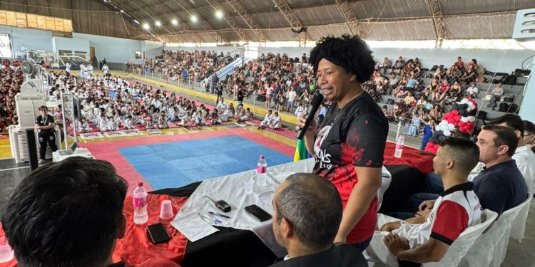 Deputada Silvia Cristina faz a abertura da 1ª Copa Champions Club de Karatê Interestilos em Vilhena