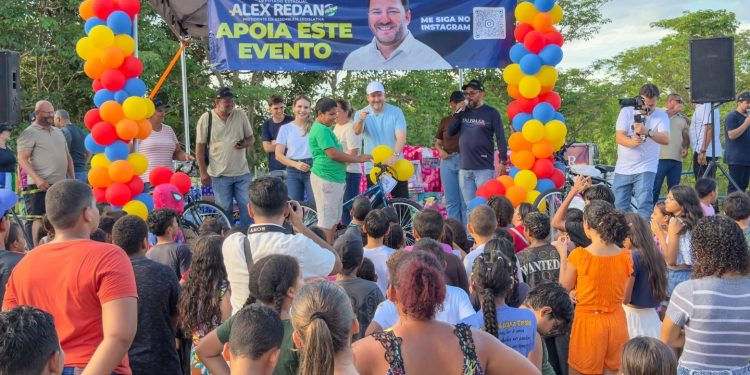 Deputado Alex Redano promove dia de alegria para mais de duas mil Crianças em Ariquemes