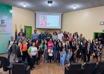 Deputada Sílvia Cristina encerra atividades do Outubro Rosa com mais de 4 mil presentes em palestras