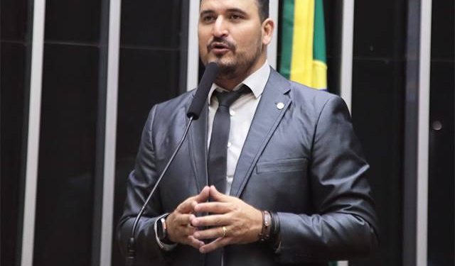Rafael Fera destina R$ 7 milhões para aquisição de aparelho de ressonância magnética para Ariquemes