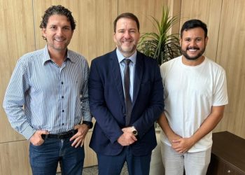 Presidente da Alero recebe dirigente do Pimentense para tratar de ações que fortaleçam o futebol profissional em RO