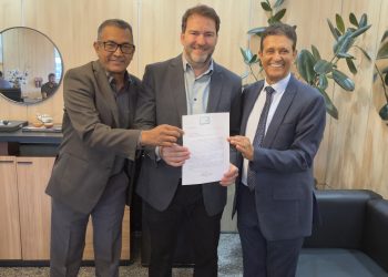 Alex Redano recebe liderança da Omeron na presidência da Assembleia Legislativa