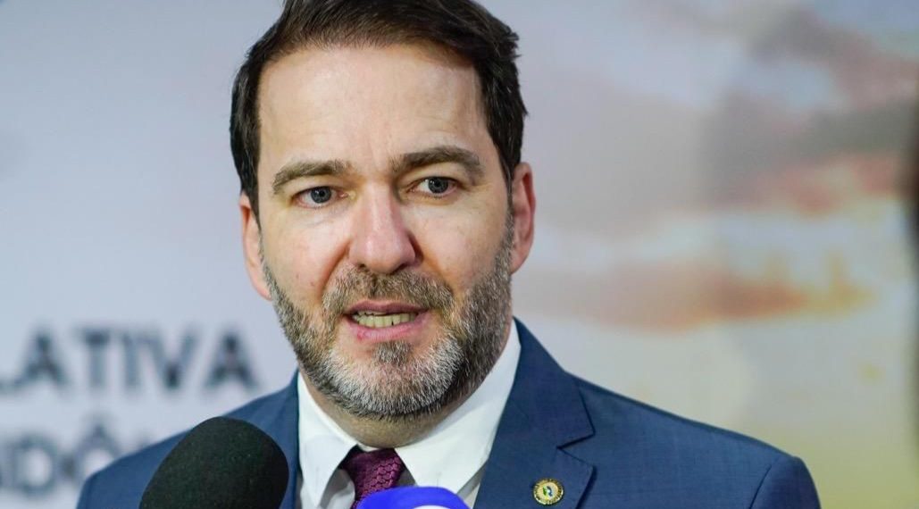 FAKE NEWS: Alex Redano e os demais citados em sites do estado, não respondem ação criminal do MP sobre associação