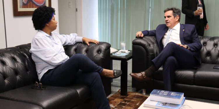 Sílvia Cristina é confirmada pré-candidata ao Senado pelo presidente nacional dos Progressistas 