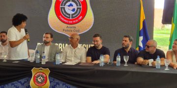 Deputada Silvia Cristina prestigia posse da nova diretoria do Sinpol em Porto Velho