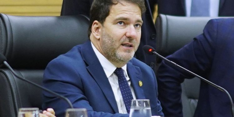 Alex Redano solicita apoio do Governo para Rodada de Negócios em Costa Marques