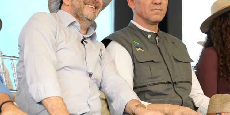 Presença do presidente da Assembleia Legislativa marca abertura da Rondônia Rural Show Internacional 2026